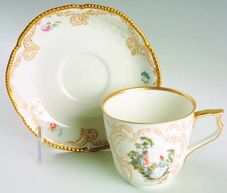 Arcadia Flat Cup & Saucer Set