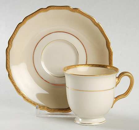 Ariston Footed Demitasse Cup & Saucer Set