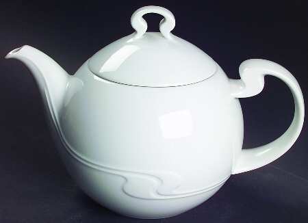Asymmetria White Teapot & Lid