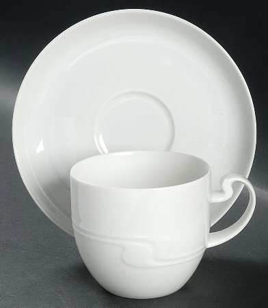 Asymmetria White Flat Cup & Saucer Set