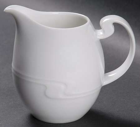 Asymmetria White Mini Creamer