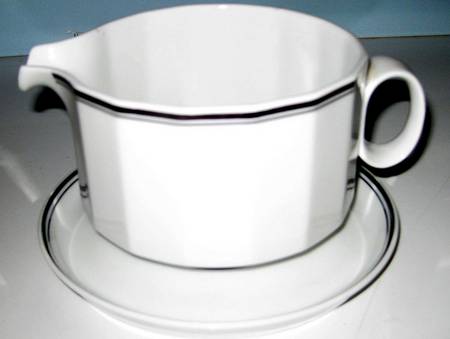 Athena Gravy Boat & Underplate