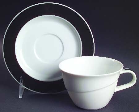 Avenue Black Flat Cup & Saucer Set