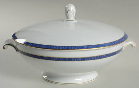 Azur Round Covered Vegetable