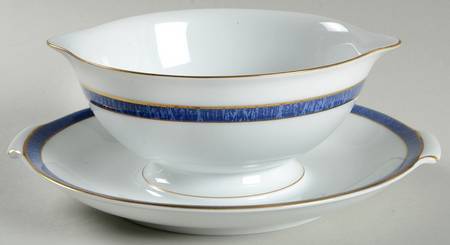 Azur Gravy Boat with Attached Underplate