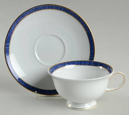 Azur Footed Cup & Saucer Set