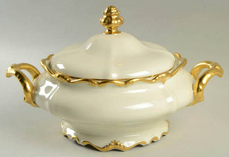 Baroque Gold Round Covered Vegetable