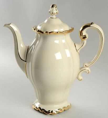 Baroque Gold Coffee Pot & Lid