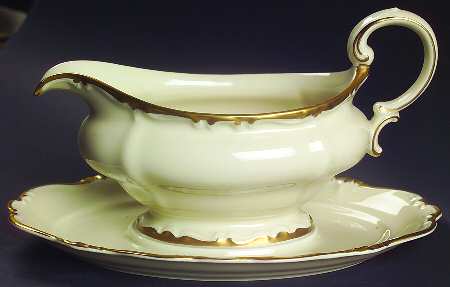 Baroque Gold Gravy Boat with Attached Underplate