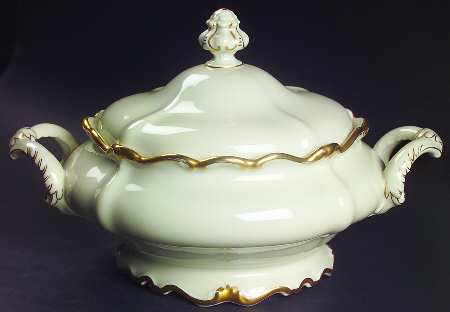 Baroque Gold Round Covered Vegetable