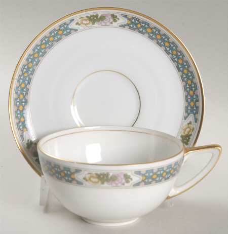 Barrington Oversized Cup & Saucer Set