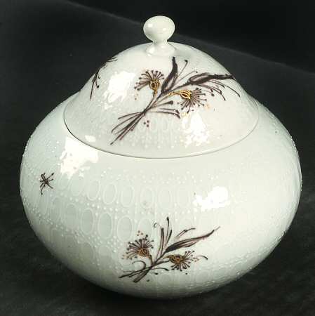Basquette Sugar Bowl & Lid
