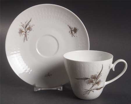Basquette Flat Cup & Saucer Set