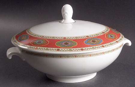 Belgravia Round Covered Vegetable