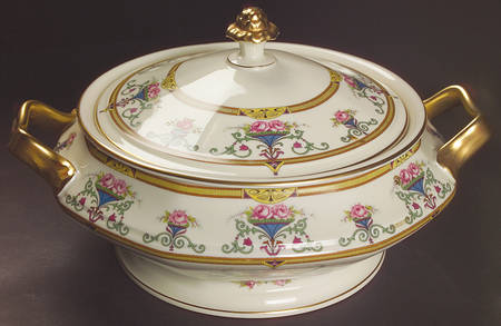Belrose Round Covered Vegetable