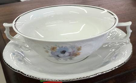Belvedere (Sanssouci) Flat Cream Soup Bowl & Saucer Set