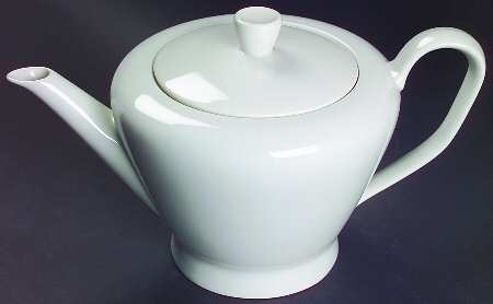 Bettina White Teapot & Lid