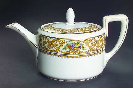The Beverly Teapot & Lid