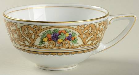 The Beverly Oversized Cup