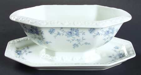 Blue Bouquet Gravy Boat with Attached Underplate
