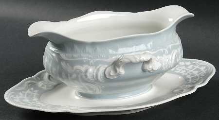 Blue Foundation Gravy Boat with Attached Underplate