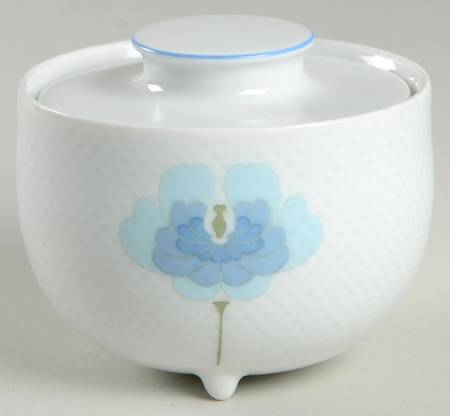 Blue Flower (Century Shape, Coupe) Sugar Bowl & Lid