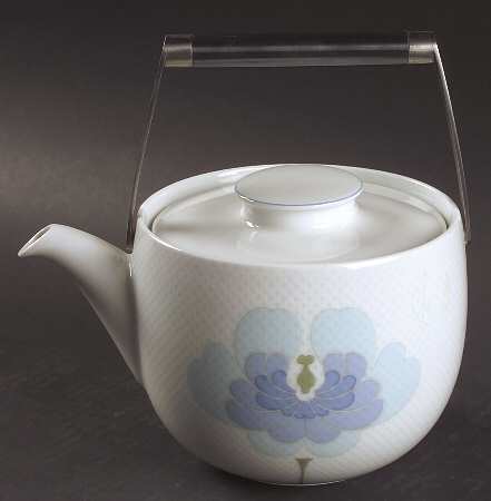 Blue Flower (Century Shape, Coupe) Teapot & Lid