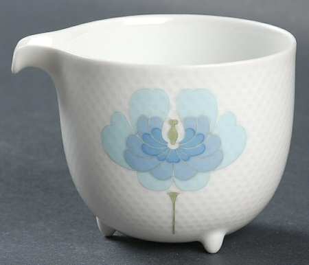 Blue Flower (Century Shape, Coupe) Creamer