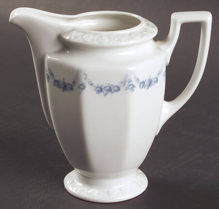Blue Garland Creamer