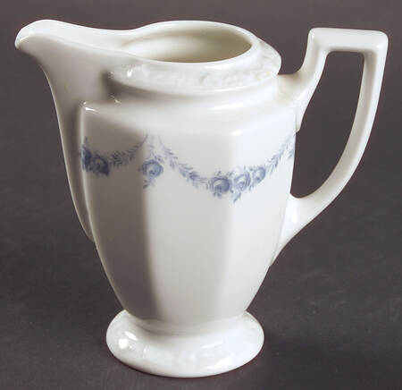 Blue Garland Creamer