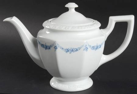 Blue Garland Teapot & Lid