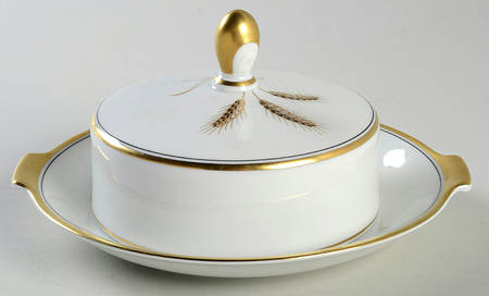 Bountiful Round Covered Butter