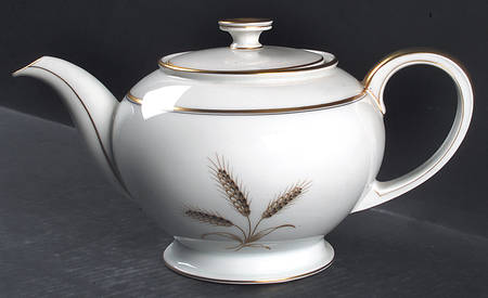 Bountiful Teapot & Lid