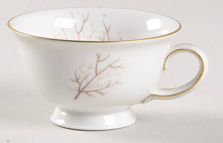 Bramble (Aida) Footed Demitasse Cup