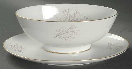 Bramble (Form E) Gravy Boat with Attached Underplate