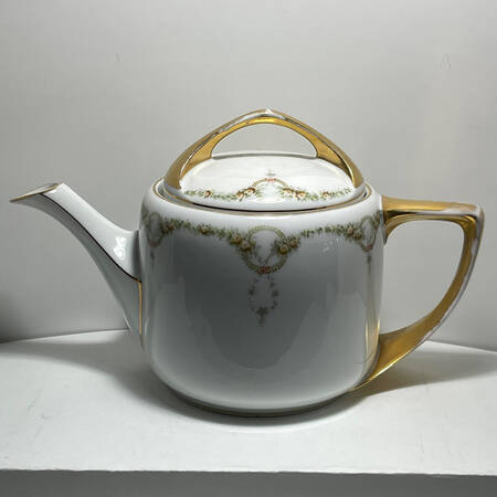 Briar Rose Teapot & Lid