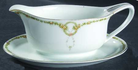 Briar Rose Gravy Boat with Attached Underplate