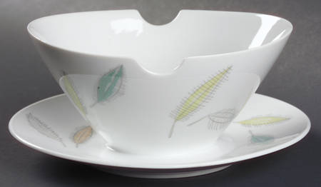 Bunte Blatter Gravy Boat with Attached Underplate