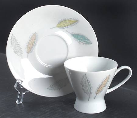 Bunte Blatter Footed Demitasse Cup & Saucer Set