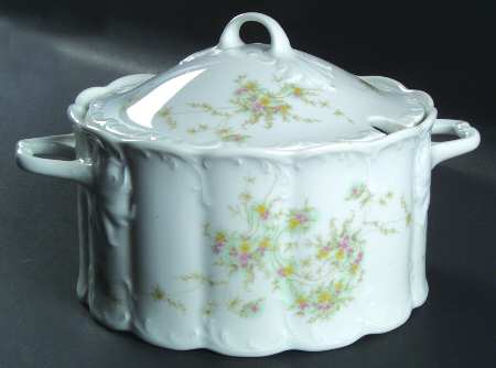 Catherine Round Covered Vegetable