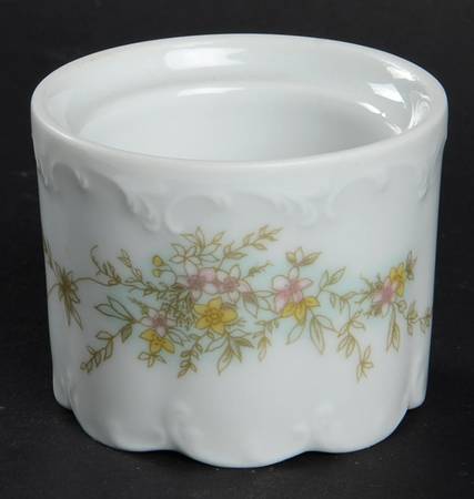 Catherine Single Egg Cup