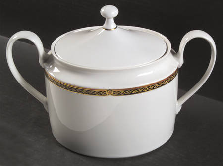 Catarina Tureen &  Lid