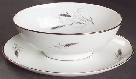 Ceres (Platinum Trim) Gravy Boat with Attached Underplate