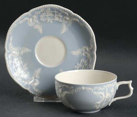 Chantilly Flat Cup & Saucer Set