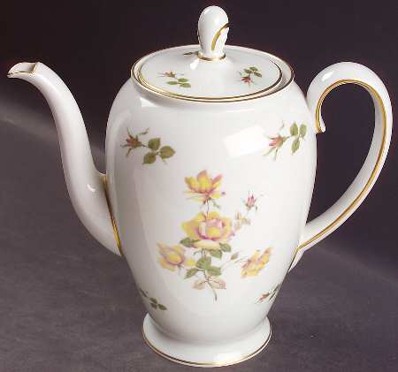 Charlene (Aida, White) Coffee Pot & Lid