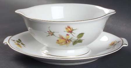 Charlene (Aida, White) Gravy Boat with Attached Underplate