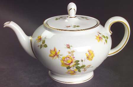 Charlene (Aida, White) Teapot & Lid
