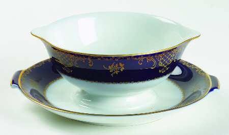 Charlemagne Round Gravy Boat/Attached Underplate