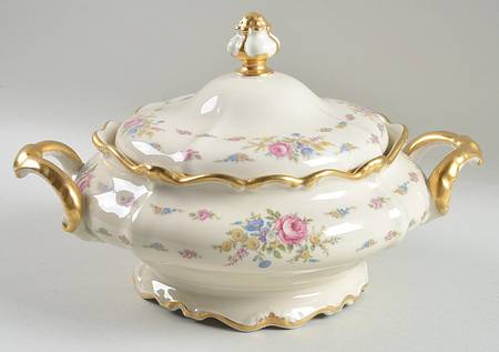 Cherish Round Covered Vegetable