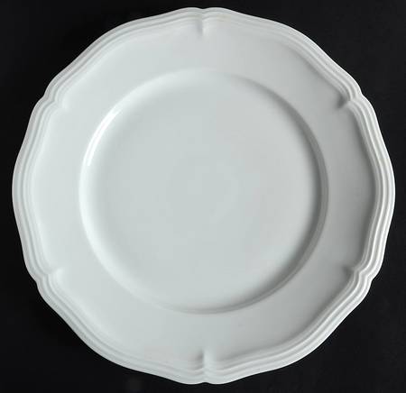 Chippendale All White 11" Chop Plate (Round Platter)